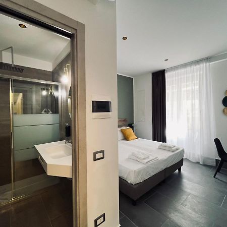 Smart Rooms Napoli Bagian luar foto