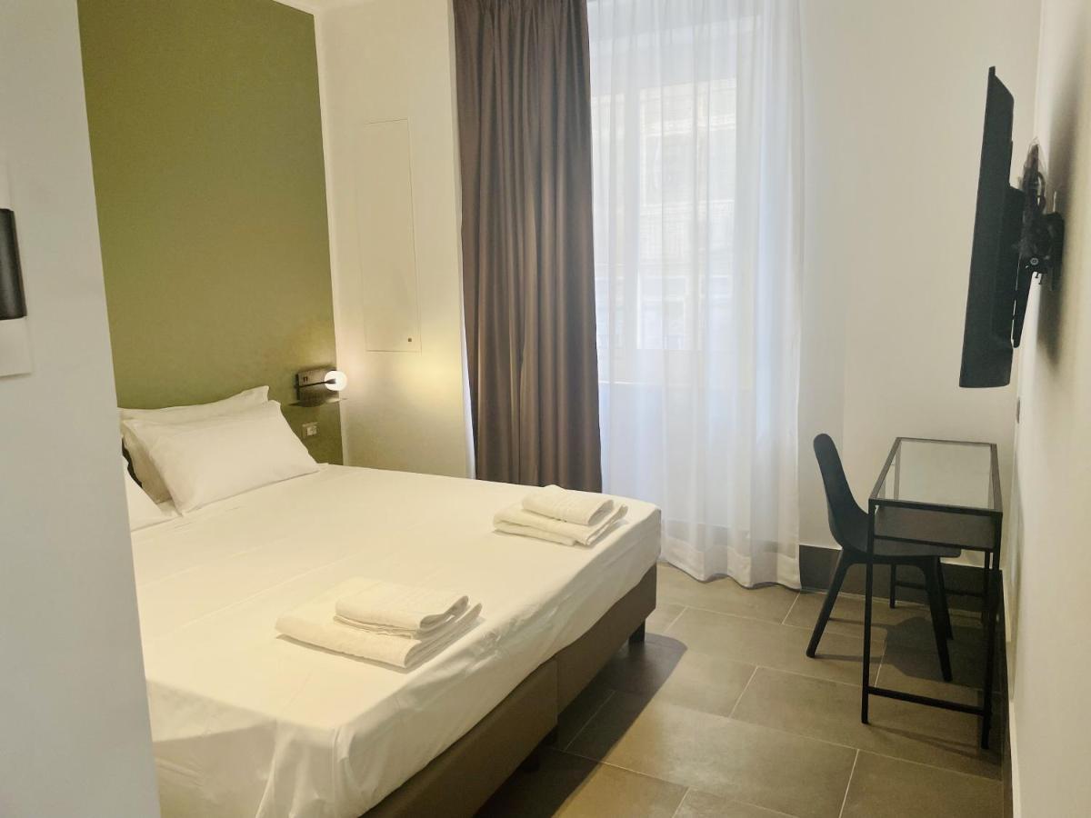 Smart Rooms Napoli Bagian luar foto