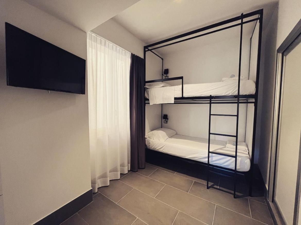 Smart Rooms Napoli Bagian luar foto
