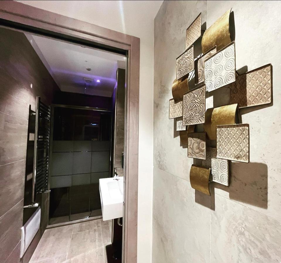 Smart Rooms Napoli Bagian luar foto